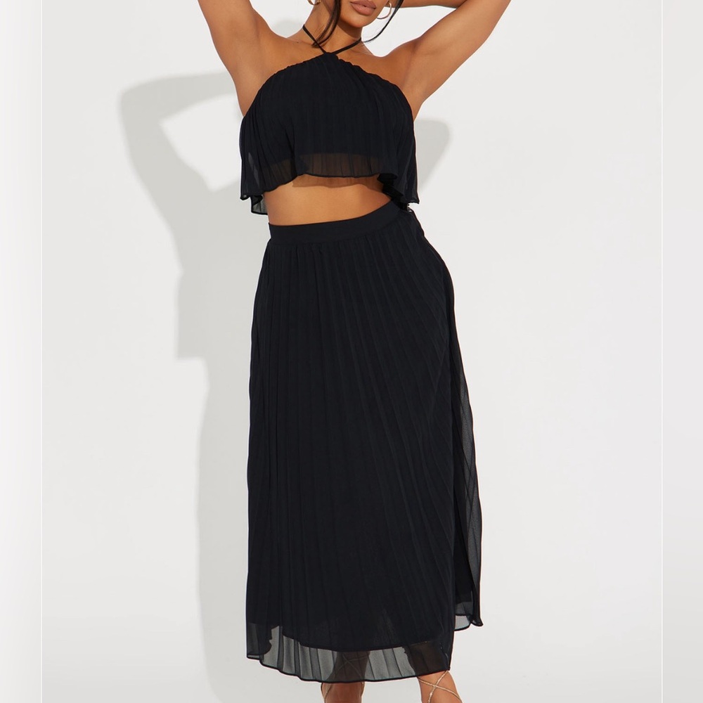 Fashion Nova | Pleated Skirt Set